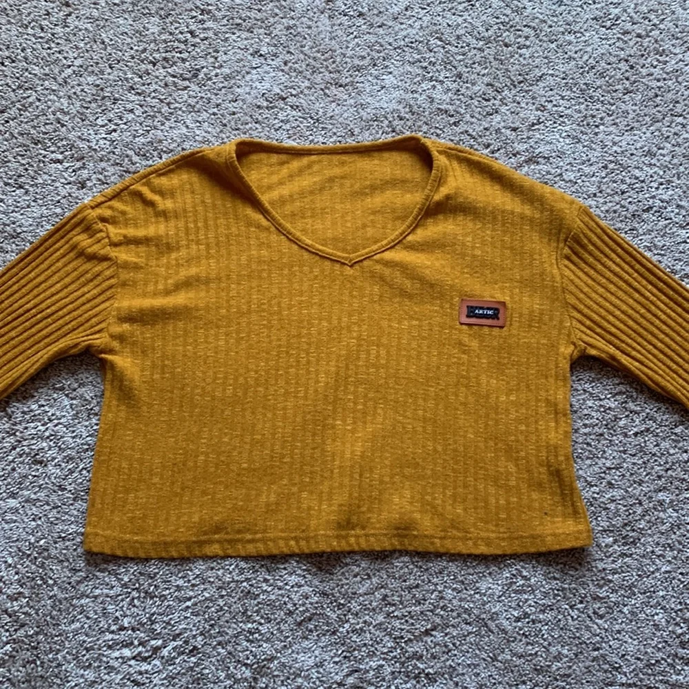 Mustard yellow BESR Artic cropped long sleeved knit top - Picture 4 of 4